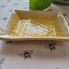 Load image into Gallery viewer, Honey Bee Dish