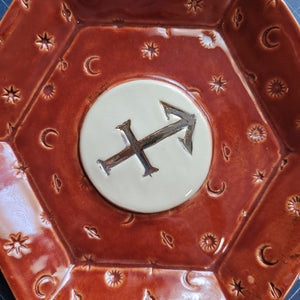 Sagittarius Dish, Red and Gold
