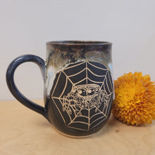 Load image into Gallery viewer, Spider Mug